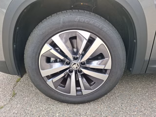 Skoda Kodiaq 2.0 TDI 4x4 Selection DSG / LEDER / AHK / HEAD-UP / NAVI - foto 13