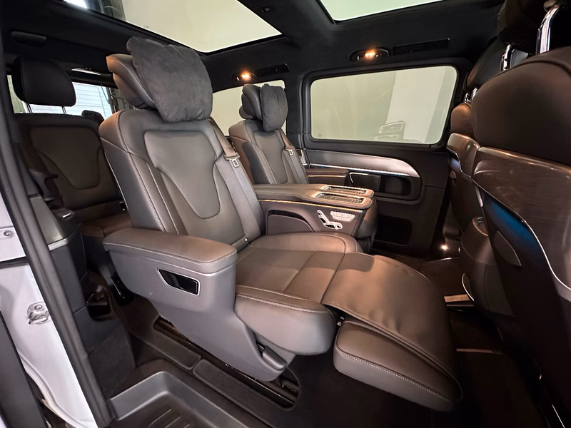 Mercedes-Benz V 300 PANO LUXUS SEATS AIRMATIC