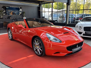 Ferrari California F1 CAM / NAVI / LED /