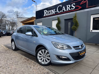 Opel Astra 1.4T/24TKM/AUTOM./XENON/NAVI/SHZ/PDC/MFL