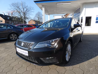 Seat Leon ST 2,0 TDI Xcellence DSG Klima AHK Navi LED