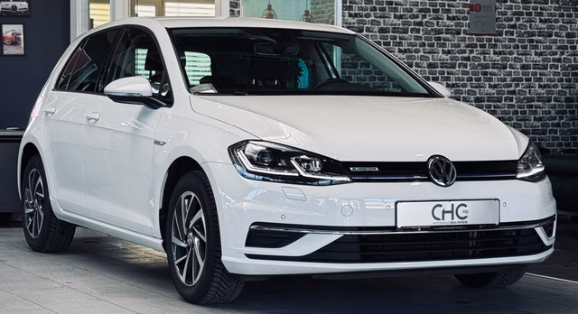 Volkswagen Golf VII Sound BlueMotion TGI|AHK|NAVI|ACC|SHZ| Gebrauchtwagen Kaufen | EZ 02/2018 | Preis 13.990 €