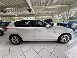 BMW 118 d Sport Line aut.  LED GSHD Navi PDC AHK SHZ - bilder 8