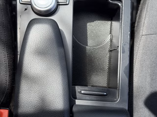 Mercedes-Benz E 200 CGI BlueEfficiency Automatik Navi - bilder 29