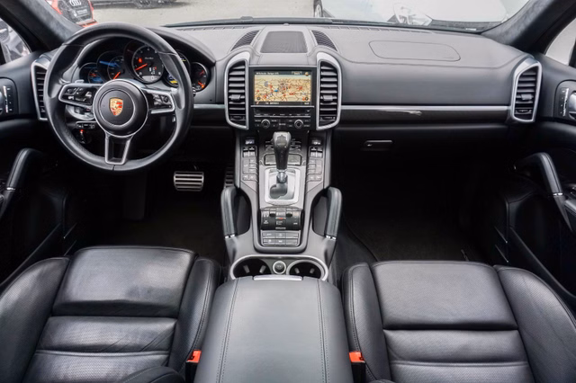 Porsche Cayenne Turbo Pano ACC LED Sitzbelüft - foto 9