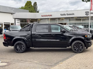 Dodge RAM 1500 Laramie Night Premium Crew 2025 UMBAU - foto 4
