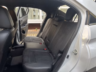 Mitsubishi Eclipse Cross/Plus Select Black Hybrid 4WD - foto 18