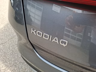 Skoda Kodiaq 2.0 TDI 4x4 Selection DSG / LEDER / AHK / HEAD-UP / NAVI - foto 15