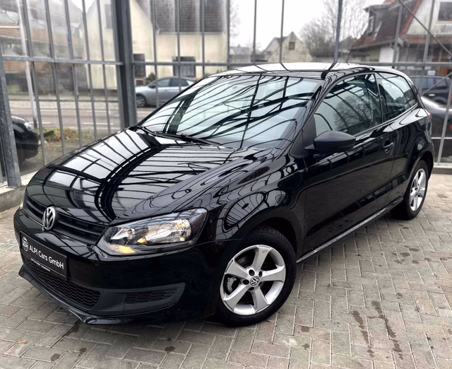 Volkswagen Polo 1.2 Trendline  1.HAND/FINANZIERUNG/TÜV - photo 1
