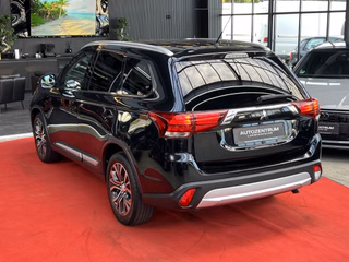 Mitsubishi Outlander Plus 2,2DI-D LED/TEMP/KAM/SHZ/ - foto 8