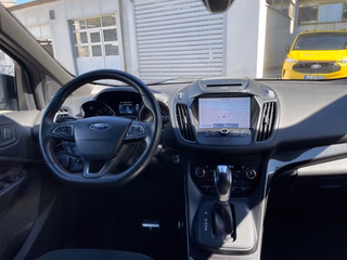 Ford Kuga 1.5 l EcoBoost ST-Line Autom. TECHNIK/STYLING/WINTER-PAKET TEILLEDER PDC KLIMAAUTOMATIK - bilder 10