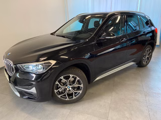 BMW X1 xDrive 20 i A xLine M-SPORT HUD 18" KAMERA