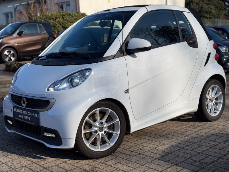 Smart ForTwo*CABRIO*KLIMA*NAVI*AUTOMATIK*SERVOLENKUNG*