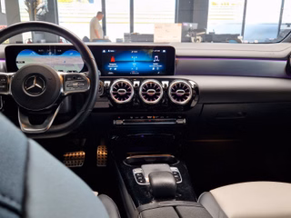 Mercedes-Benz CLA 220 AMG-Line*KAMERA*LED*LEDER*BI-COLOR SITZE - bilder 8