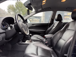 Hyundai i30 Premium Android/Stzhzng/Garantie - bilder 5