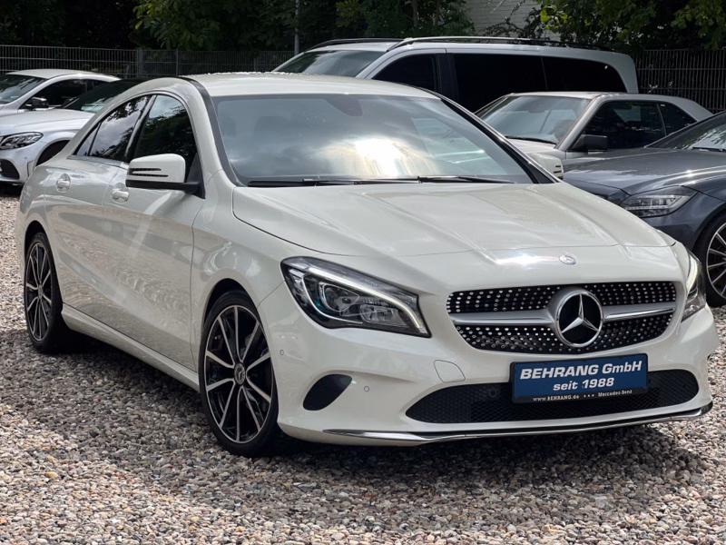 Mercedes-Benz CLA 180 URBAN-SPORTPAKET*LED*AUTOMATIK*NAVI*SHZ*