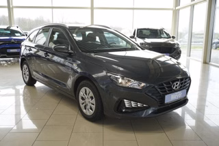 Hyundai i30 CW 1.5 110PS 3*J.Gar/Klima/Pdc/Temp/4xEfh  **