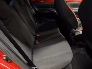 Toyota Aygo X Pulse +Allwetterräder - foto 11