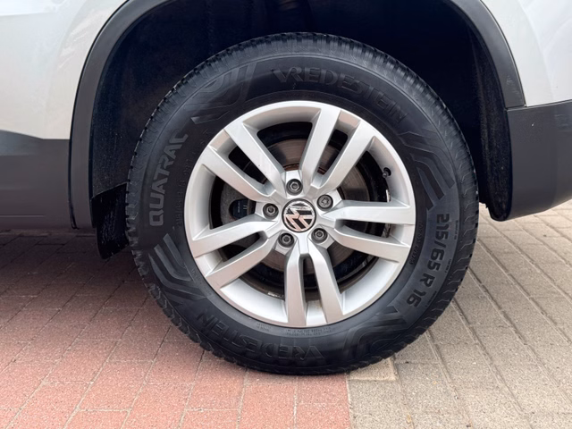 Volkswagen Tiguan Trend & Fun 1.4TSI*Klima*Shz*1.Hd*AHK - foto 10