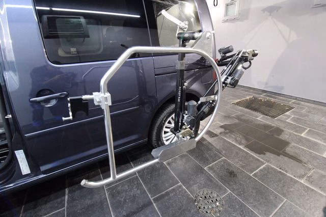 Volkswagen Caddy CADDY 1.4 BEHINDERTENGERECHT AUTM|BI-XENON|KLIMA