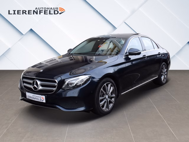 Mercedes-Benz E 220 CDI Avantgarde WideScreen Panorama Burmester - фото 1
