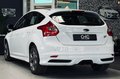 Daumennagel 5 - Ford Focus ST RECARO|SHZ|PDC|MFL|TEMP.|