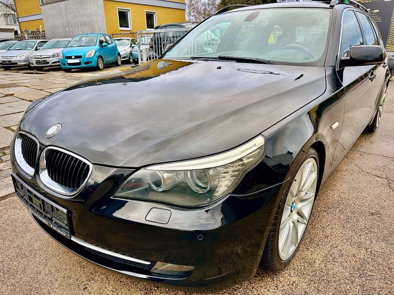 BMW 525d M Touring * Advantage-Paket * Pano * 19" LM