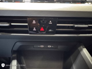 Volkswagen Golf VIII 2.0 TDI Variant *Life*CarPlay*Navi*LED* - foto 18