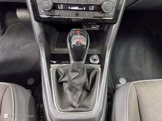 Volkswagen T-Cross Style 1.6 TDI *DSG*Navi*LED*CarPlay* - foto 17