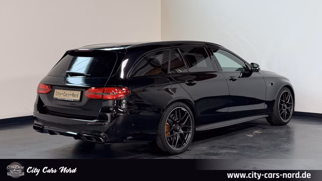 Mercedes-Benz E 63 S AMG T 4Matic KERAMIK+PANORAMA+360°+DTR+ - bilder 5