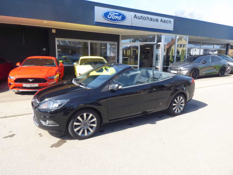 Ford Focus Coupe-Cabriolet 2.0 16V Black Magic