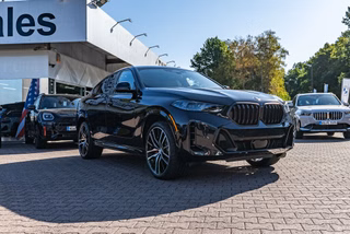2027 BMW X6 xDrive40i - photo 3