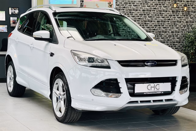 Ford Kuga Individual KAMERA|PANO|NAVI|ACC|AHK|SPUR Gebrauchtwagen Kaufen | EZ 02/2015 | Preis 16.990 €