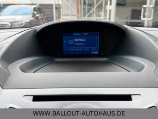 Ford C-Max Champions Edition*2.HAND*KLIMA*NAVI*SHZ* - foto 13
