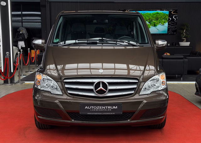 Mercedes-Benz Viano FUN 2.2 CDI LANG/ROLLSTUHLRAMPE/NAVI/KLIMA/AHK - foto 3