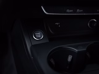 Audi A4 30 TDI S line  VIRTUAL SPORTSITZ - bilder 5