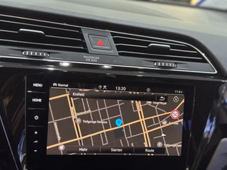 Volkswagen Touran 2.0TDI DSG 7SITZE STANDHZ SOUNDSYS CARPL. - bilder 28