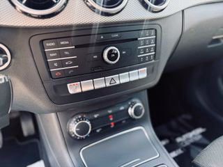 Mercedes-Benz B 180 Score Automatik+Navi+LED+SHZ+Kamera+PDC+ - foto 11