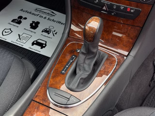 Mercedes-Benz E240 Lim*Elegance*Aut*Klima*Temp*SHZ*TÜV NEU - bilder 8