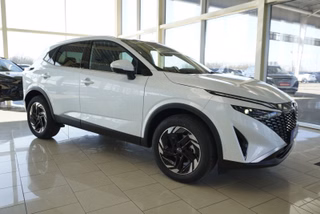 Nissan Qashqai 1,3 DIG-T Xtronic Pano/LED/Navi/Kamera/Keyless  **