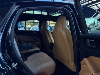 Porsche Cayenne Coupe S Platinum Edition 3.0 V6 e-hybrid / HEAD-UP / PANO / ACC / BOSE / 360° CAM E-Hybrid - foto 33