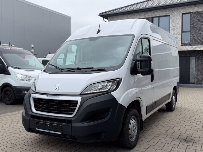 Peugeot Boxer Kasten Hochraum 335 L2H2 Premium/Kamera+