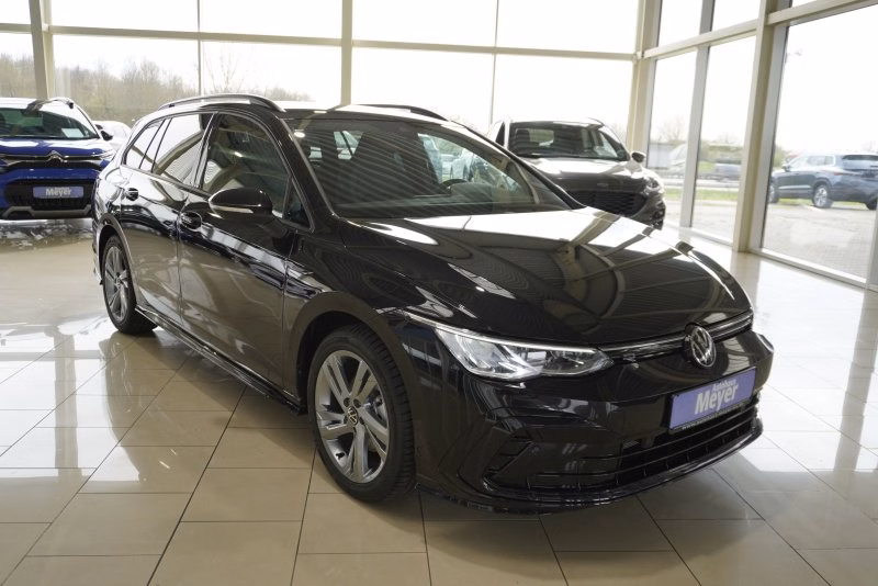Volkswagen Golf Var.R-Line 1.5TSI 150PS Kamera/LED/Navi/Winterp.    **