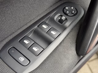 Peugeot 308 SW Allure Automatik Navi CAM Full-LED-Paket - bilder 9