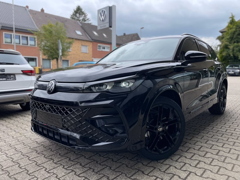 Volkswagen Tiguan 2.0 TDI 110 kW R-Line IQ,Kessy,Pano,AHK