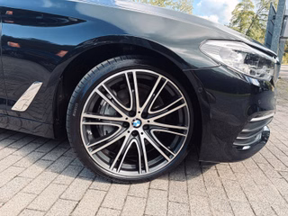 BMW 540i xDrive+HUD+Massage+ACC+AHK+Memory+SD+20"+ - bilder 28