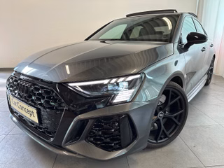 Audi RS3 2.5 TFSI quattro PANO S-ABGAS MATRIX RAUTE