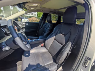 2023 Volvo XC60 B5 Ultimate Dark Package AWD - photo 7