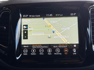 Jeep Compass Limited 4WD Automatik 4X4 - foto 22