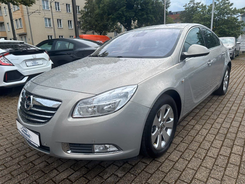 Opel Insignia A Lim. Edition*KLIMAAUT*1.HAND*PDC*